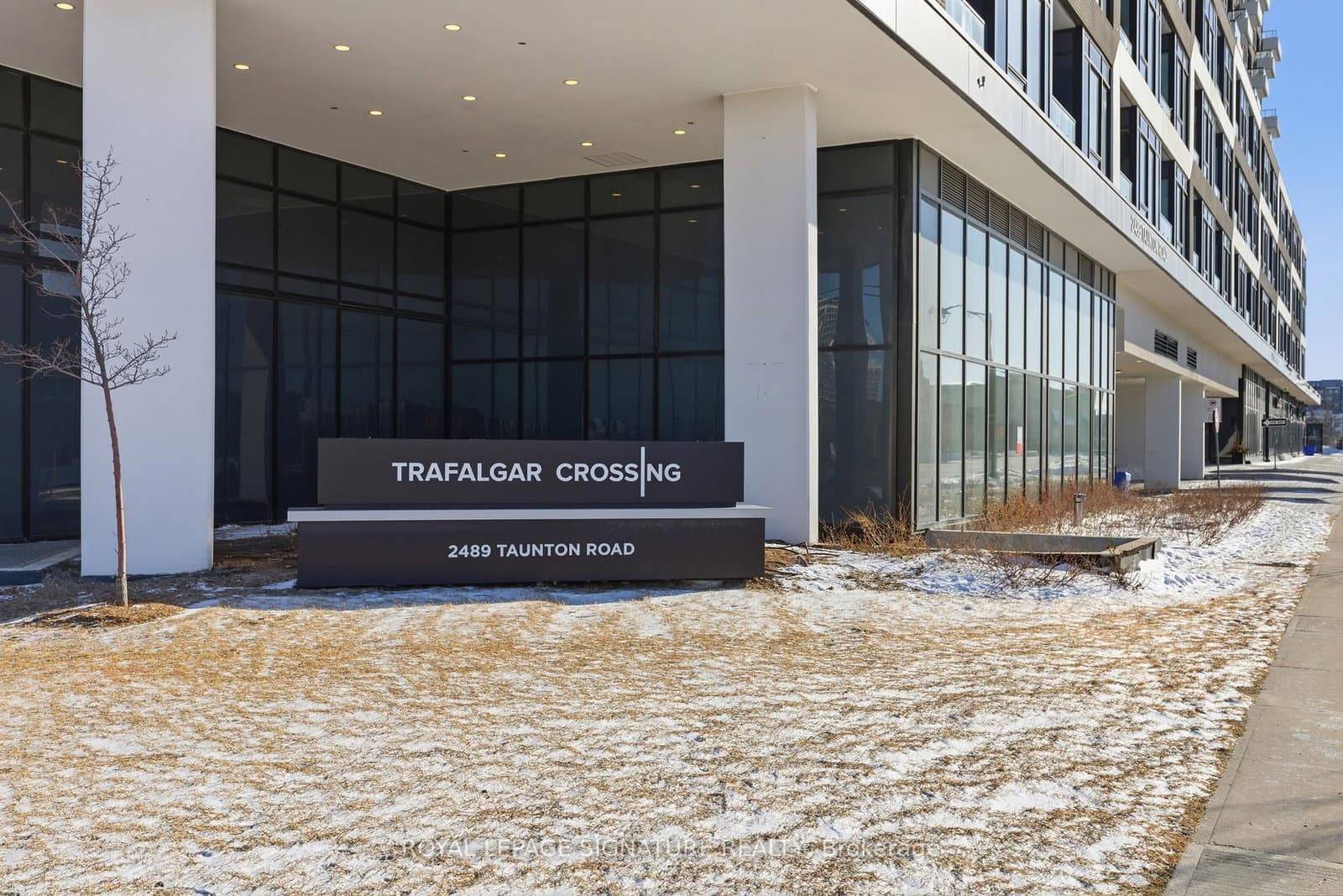 2489 Taunton Road, Unit 713 - Image 1