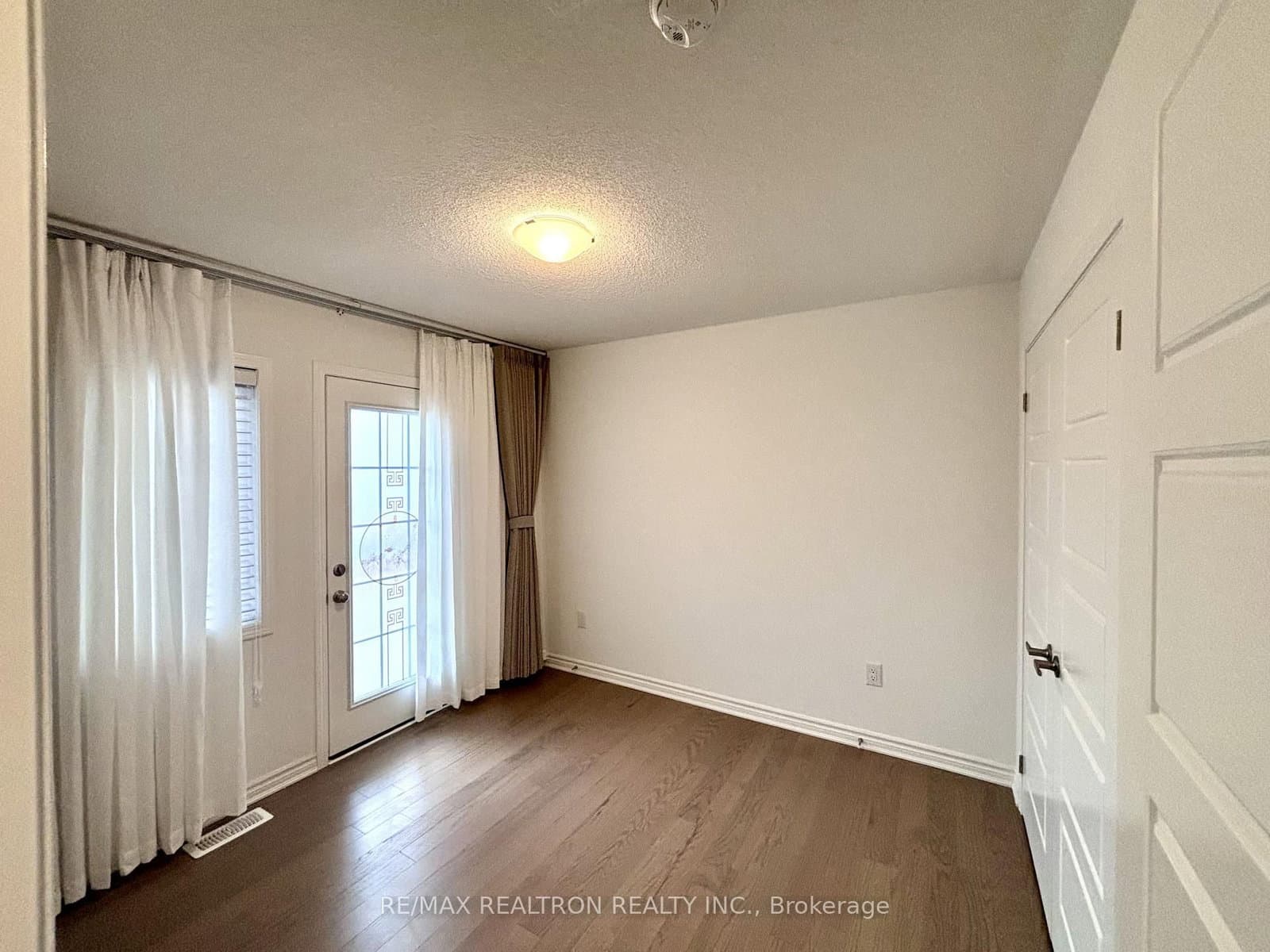 1340 Ripplewood Avenue thumbnail 14