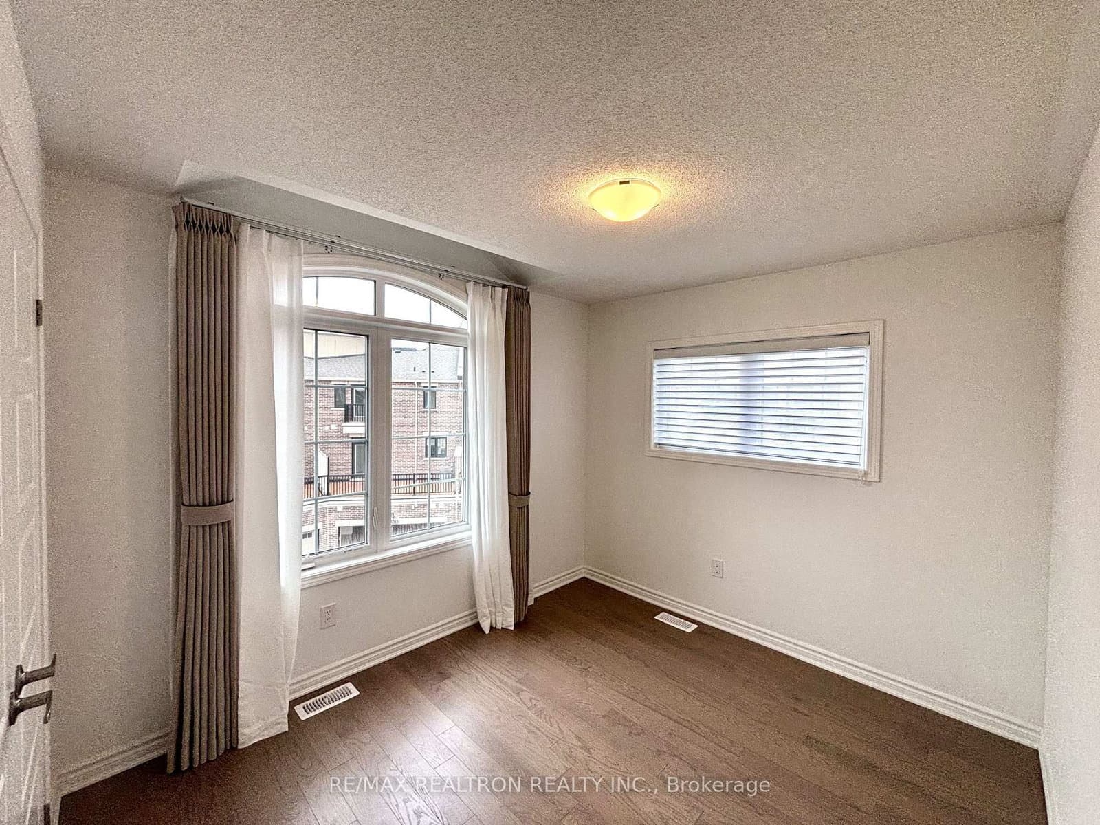 1340 Ripplewood Avenue thumbnail 15