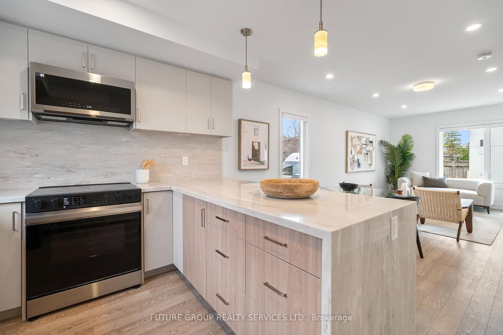 34 Poplar Avenue, Unit Unit 2 - Image 1