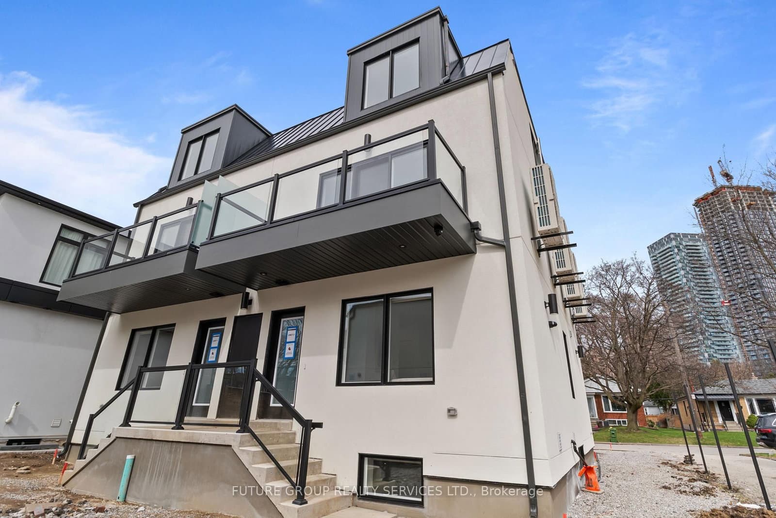 34 Poplar Avenue, Unit Unit 2 thumbnail 23