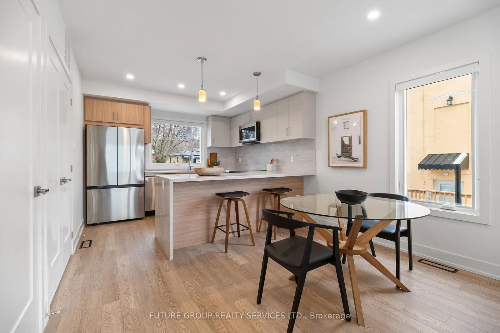 34 Poplar Avenue, Unit Unit 2 thumbnail 5