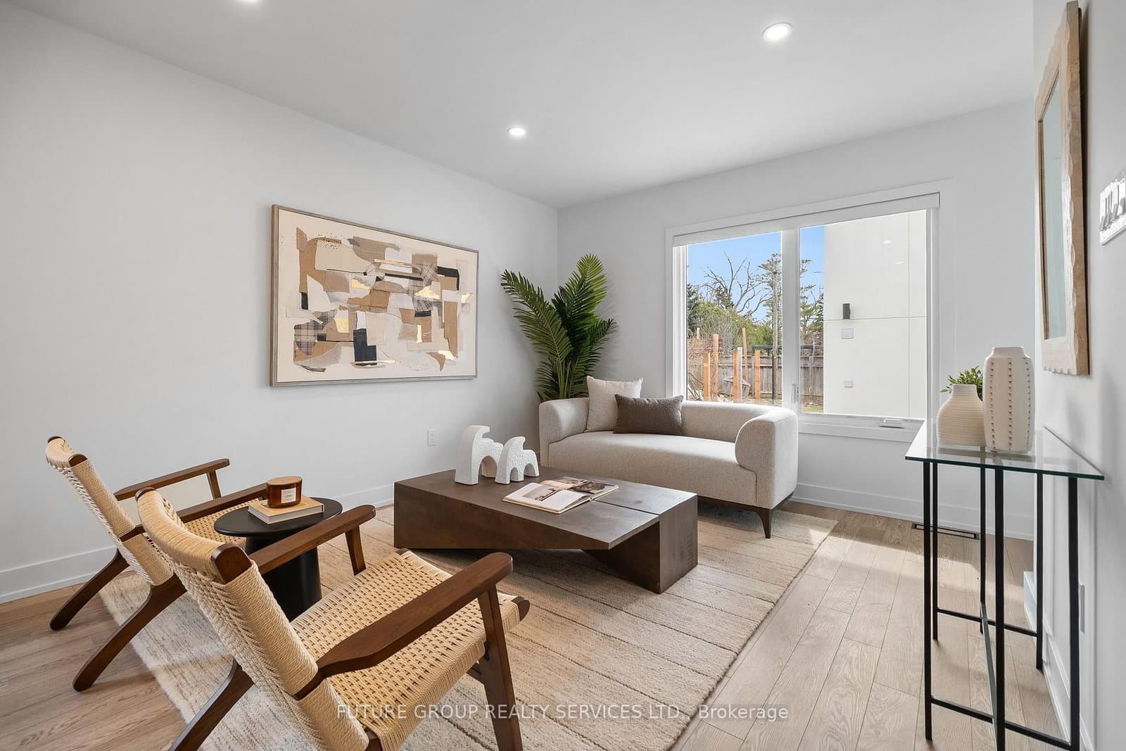 34 Poplar Avenue, Unit Unit 2 thumbnail 6