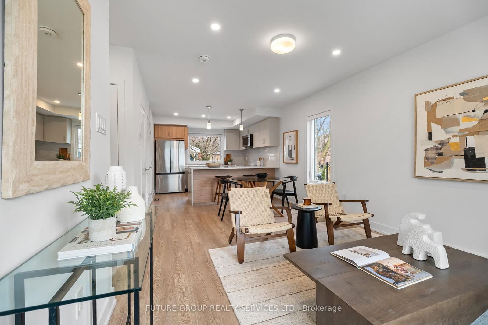 34 Poplar Avenue, Unit Unit 2 thumbnail 9