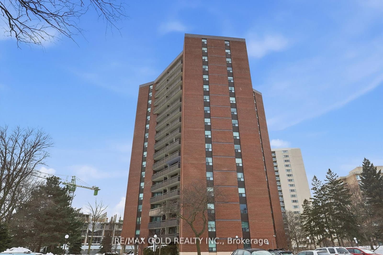 335 Mill Road, Unit 401 thumbnail 2
