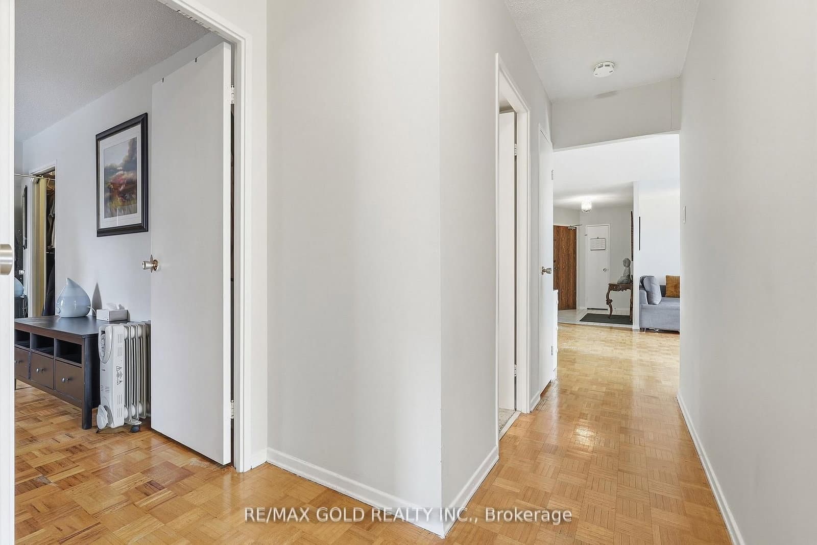 335 Mill Road, Unit 401 thumbnail 20