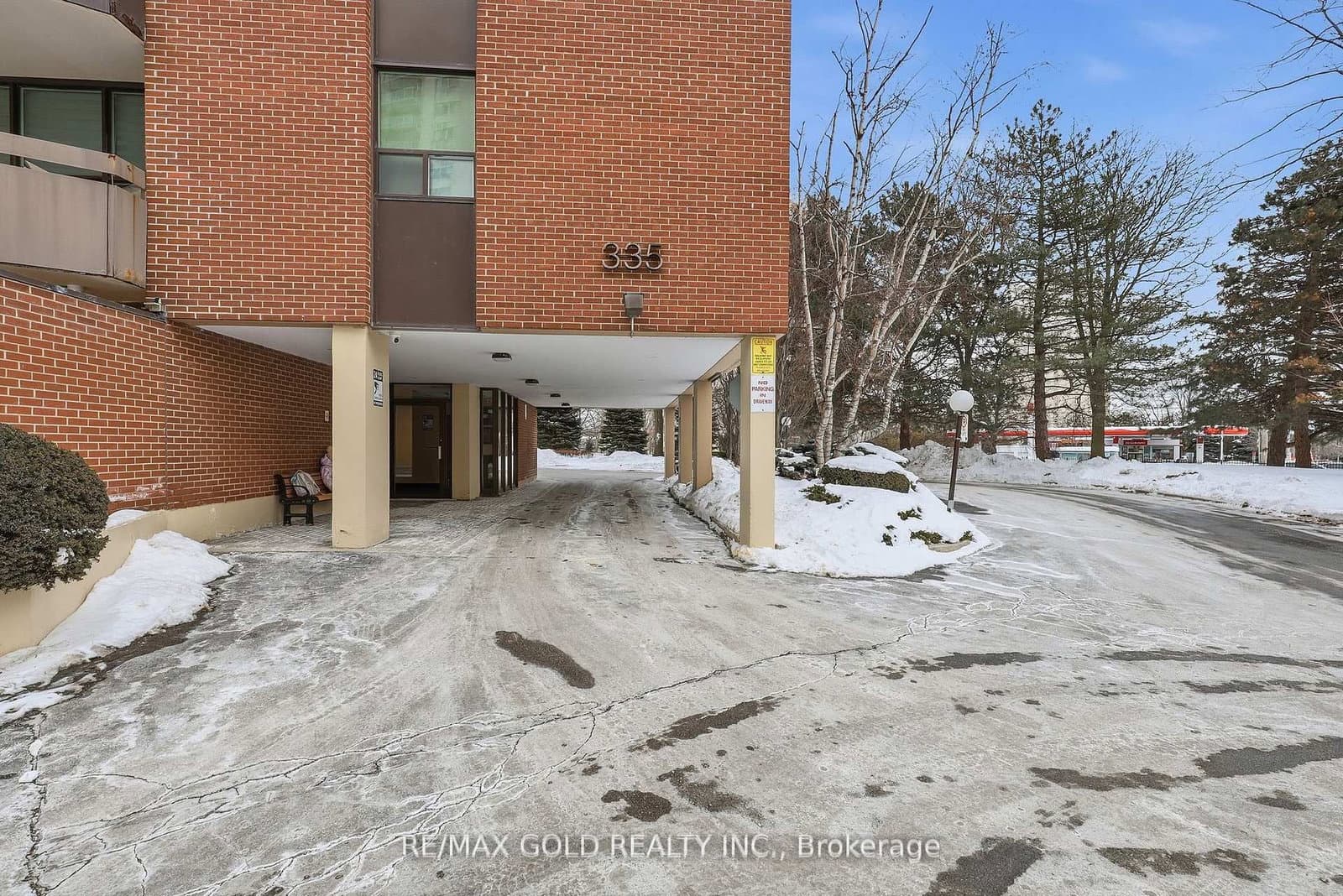 335 Mill Road, Unit 401 thumbnail 7