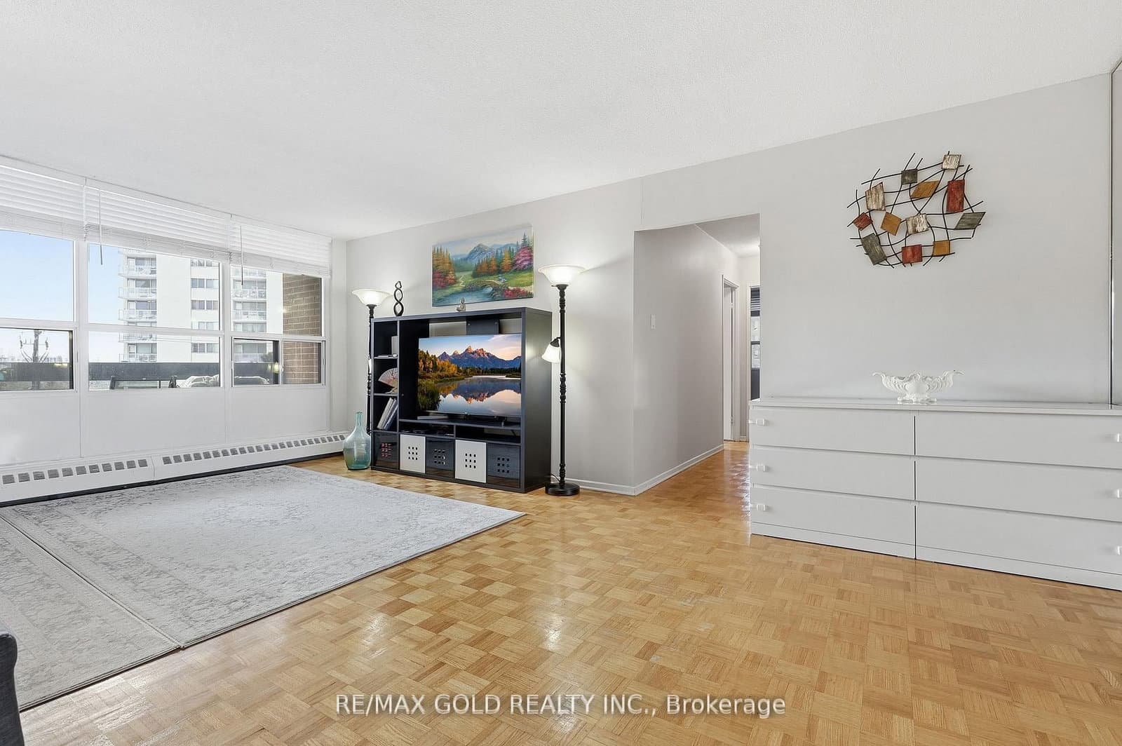 335 Mill Road, Unit 401 thumbnail 9