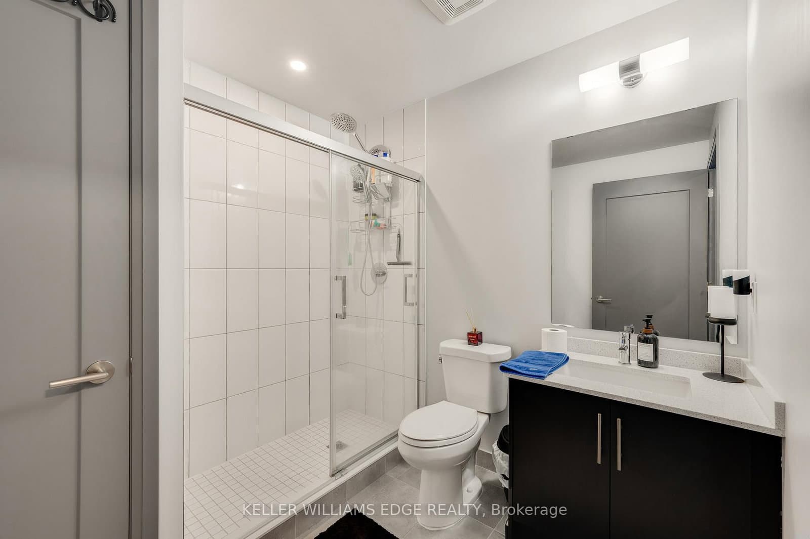 509 Dundas Street W, Unit 305 thumbnail 16