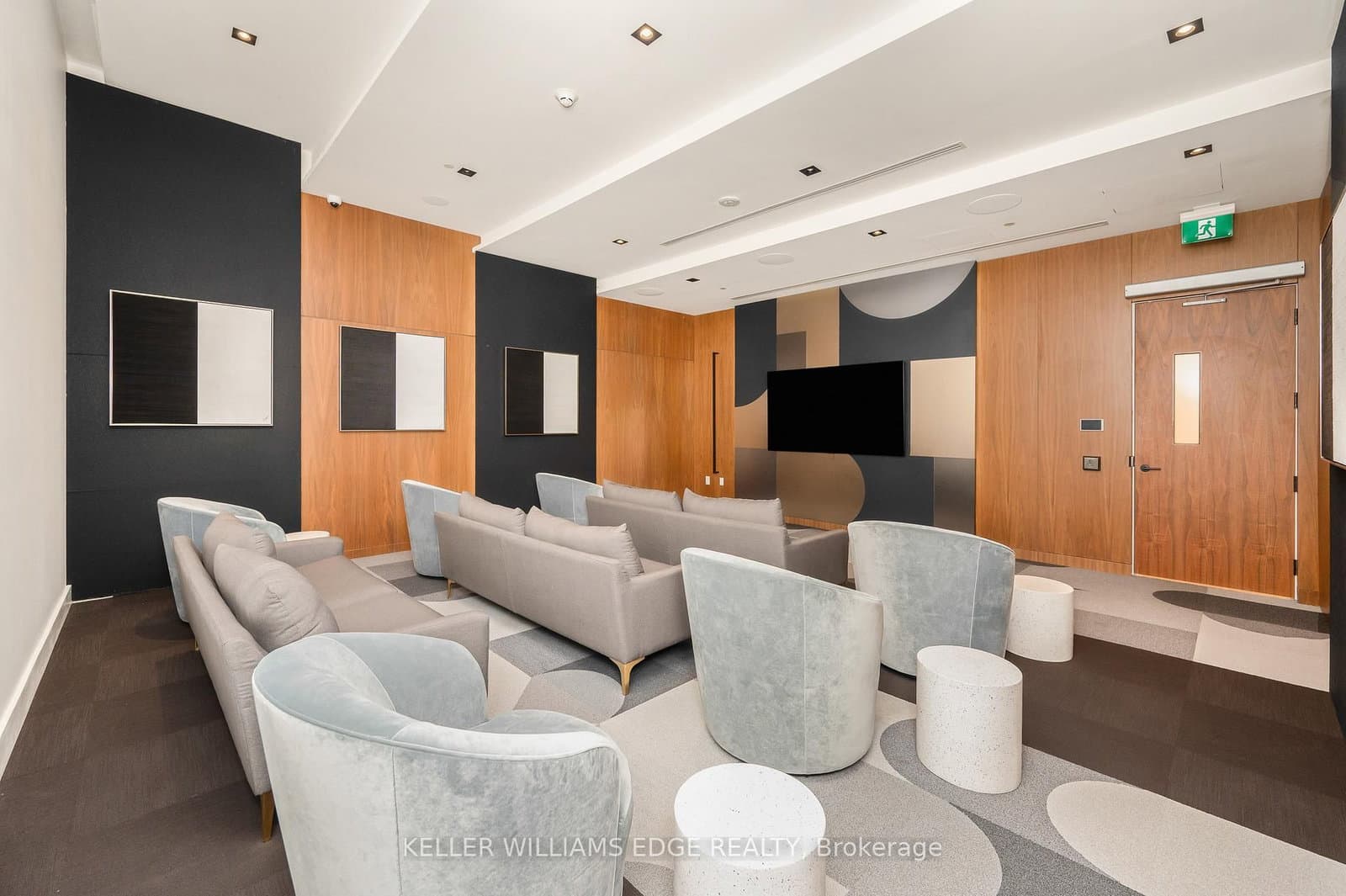 509 Dundas Street W, Unit 305 thumbnail 37