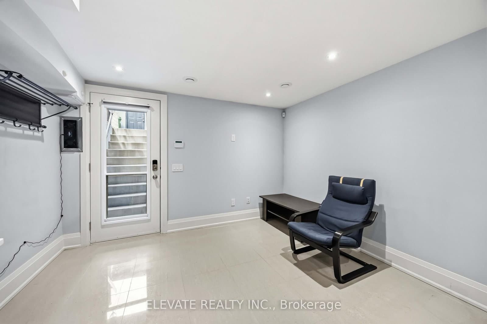 220 Gilbert Avenue, Unit Basement thumbnail 4