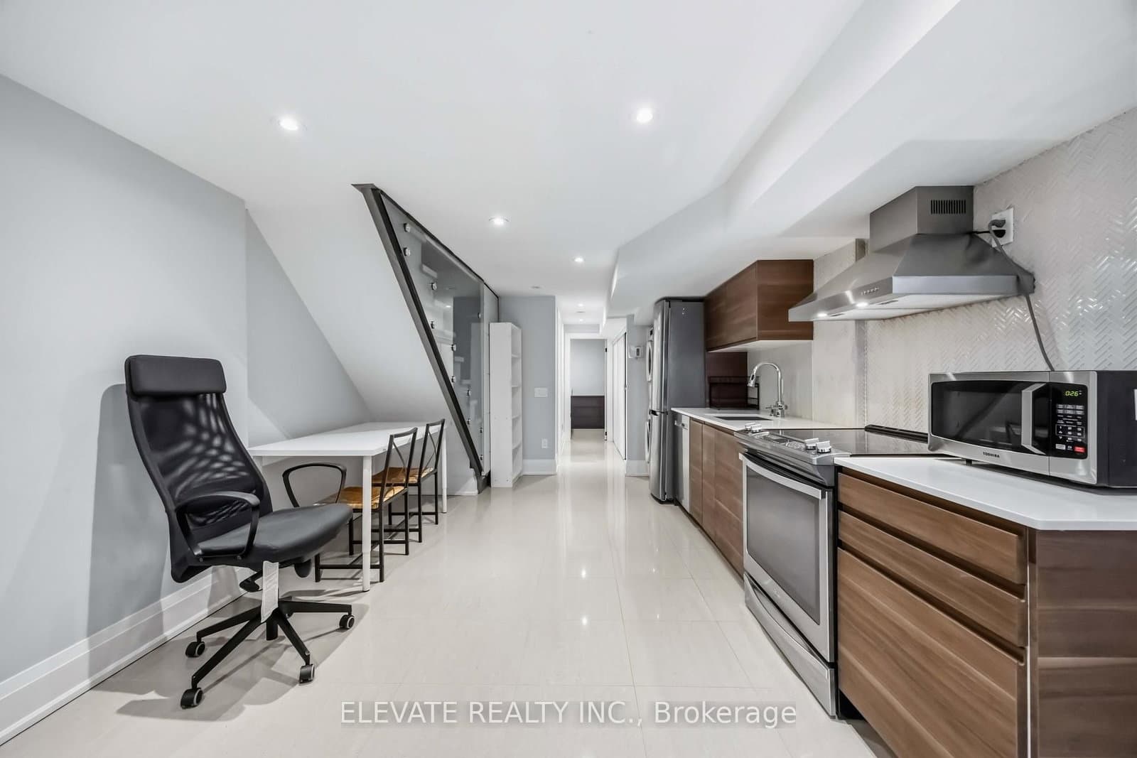 220 Gilbert Avenue, Unit Basement thumbnail 6