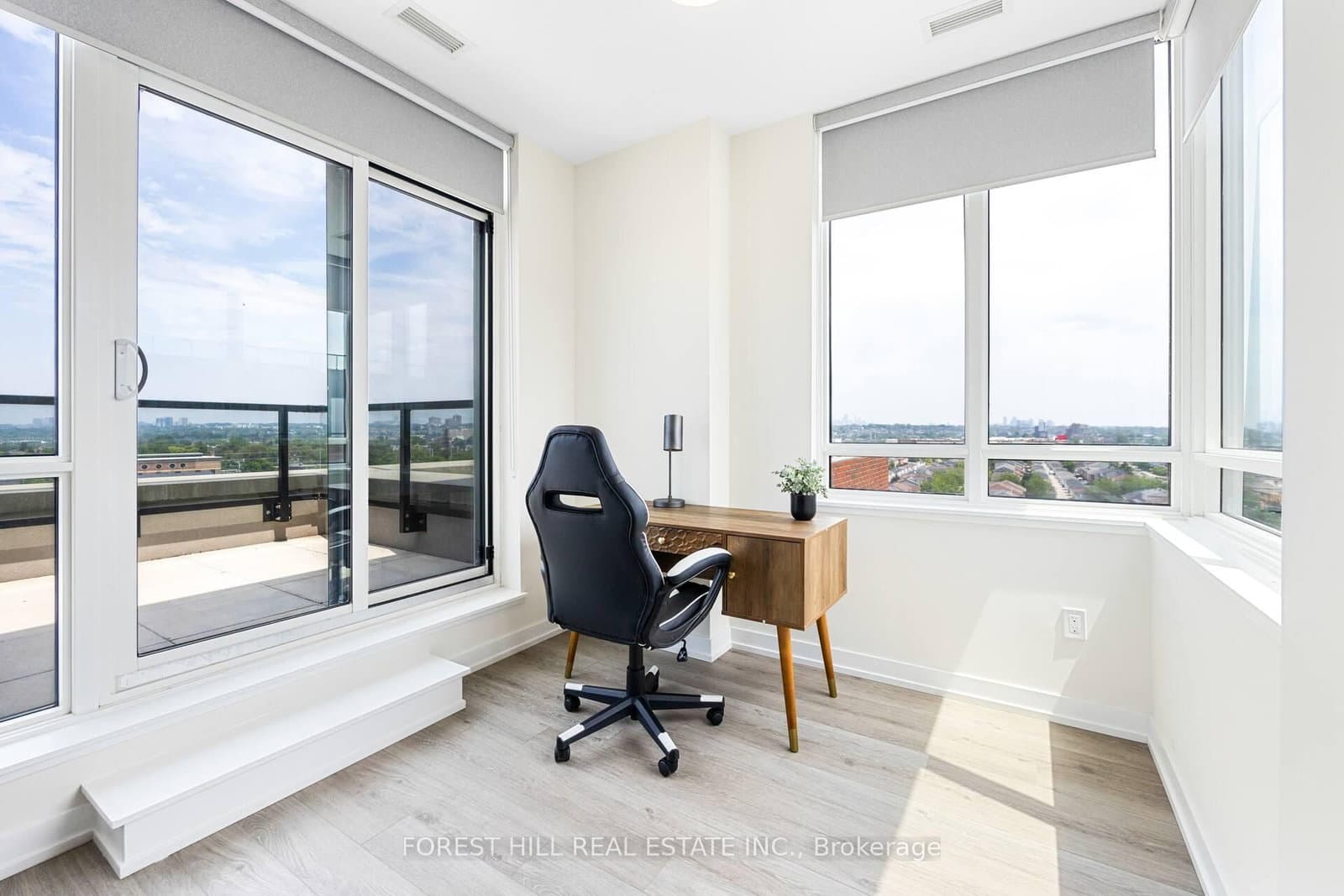2300 St. Clair Avenue W, Unit 1009 thumbnail 14