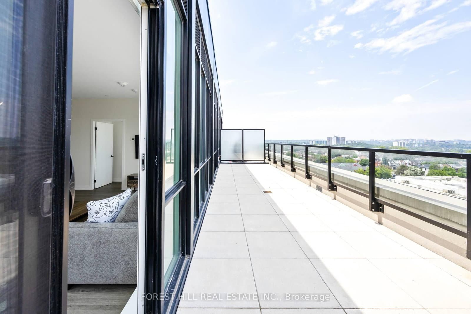 2300 St. Clair Avenue W, Unit 1009 thumbnail 15