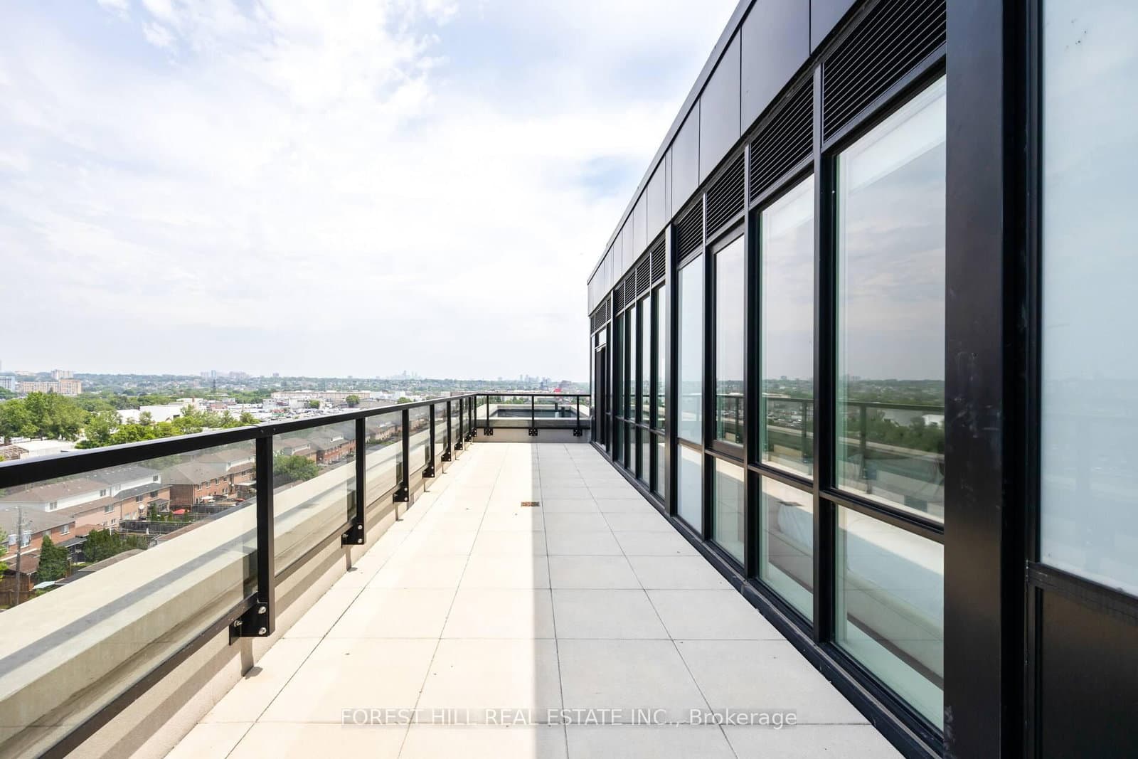 2300 St. Clair Avenue W, Unit 1009 thumbnail 16