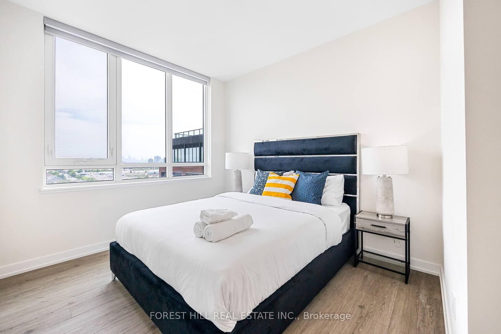 2300 St. Clair Avenue W, Unit 1009 thumbnail 17
