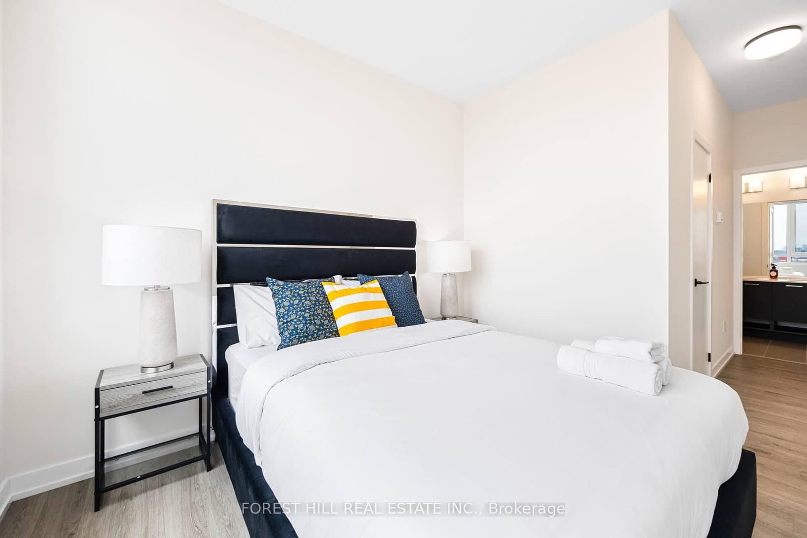 2300 St. Clair Avenue W, Unit 1009 thumbnail 18