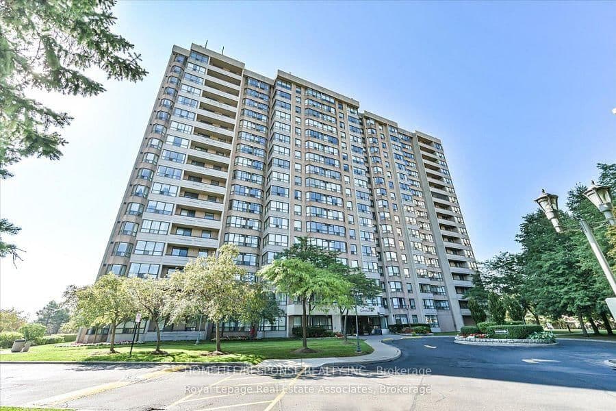 #907 - 10 MALTA Avenue
