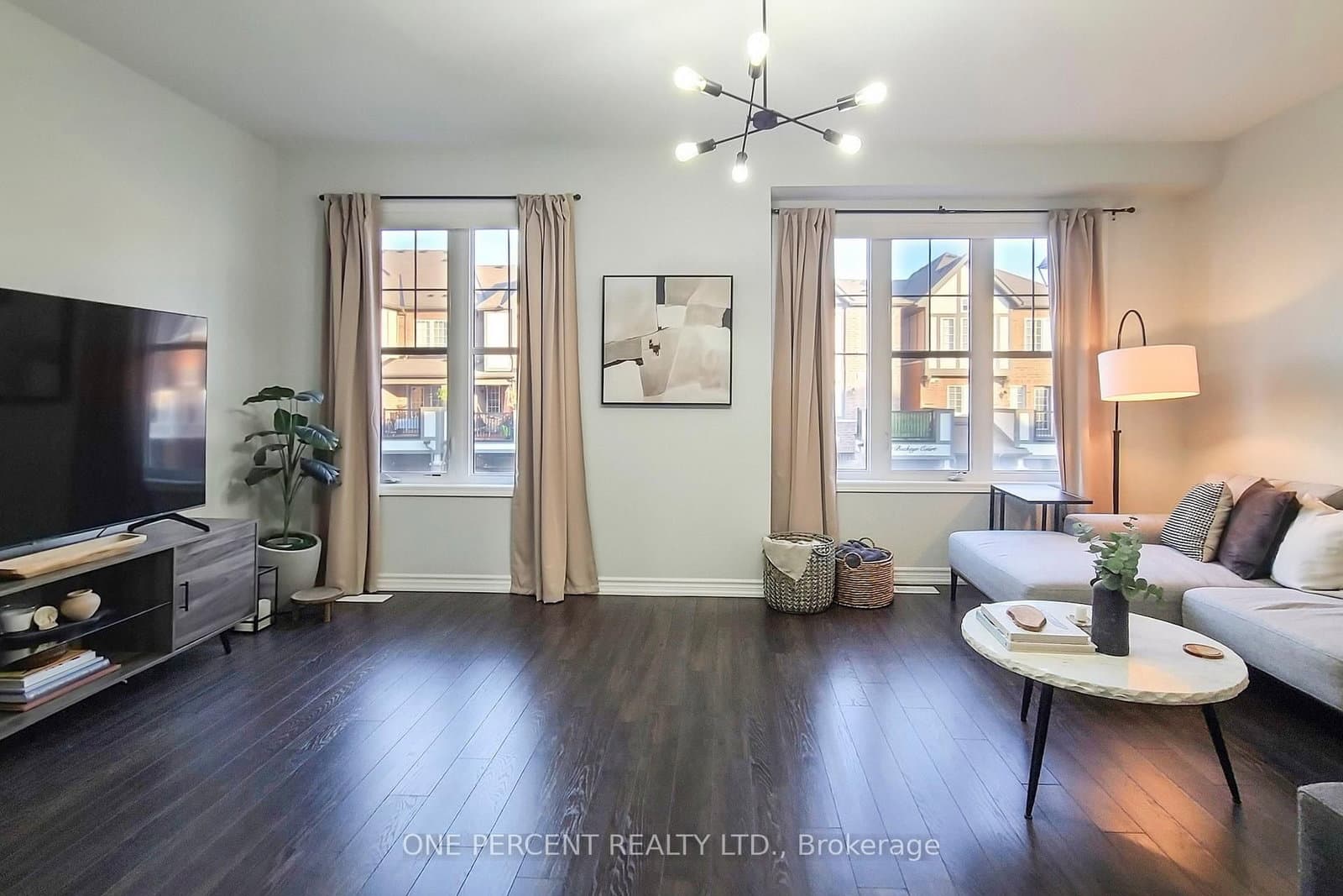 501 Buckeye Court thumbnail 4