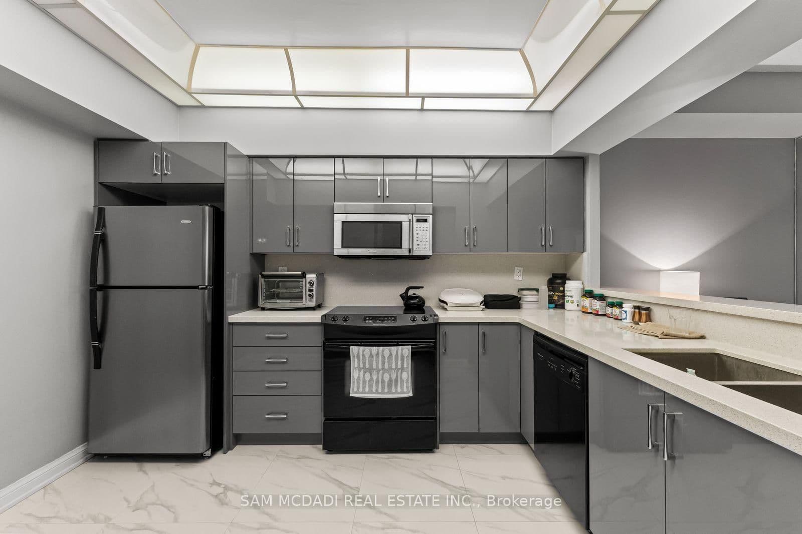 24 Hanover Road, Unit 2205 thumbnail 2