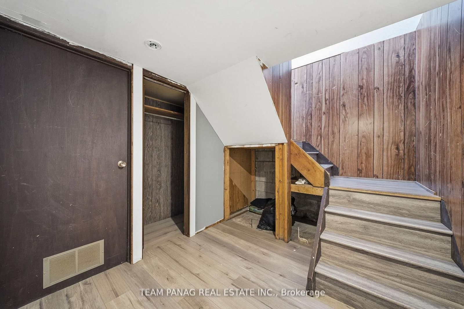 3377 Mayfield Road thumbnail 29