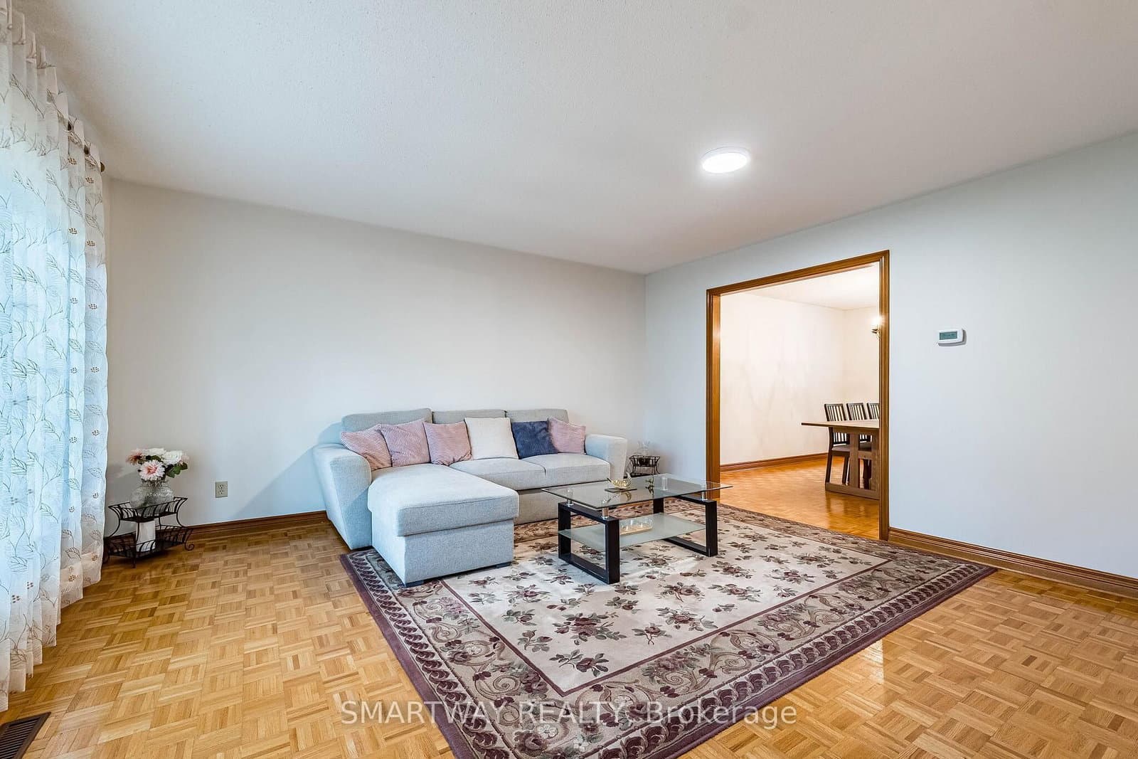 4522 Badminton Drive thumbnail 10