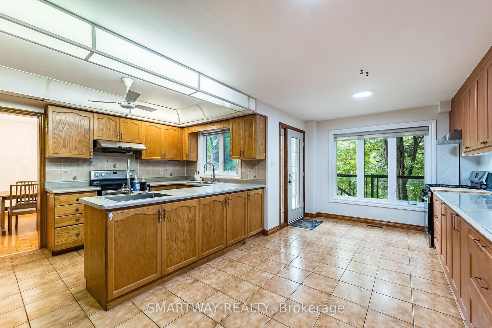4522 Badminton Drive thumbnail 14