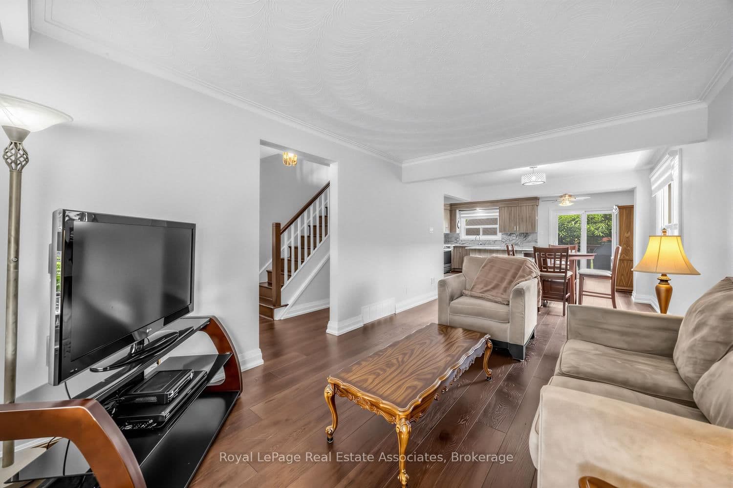 256 John Street thumbnail 7