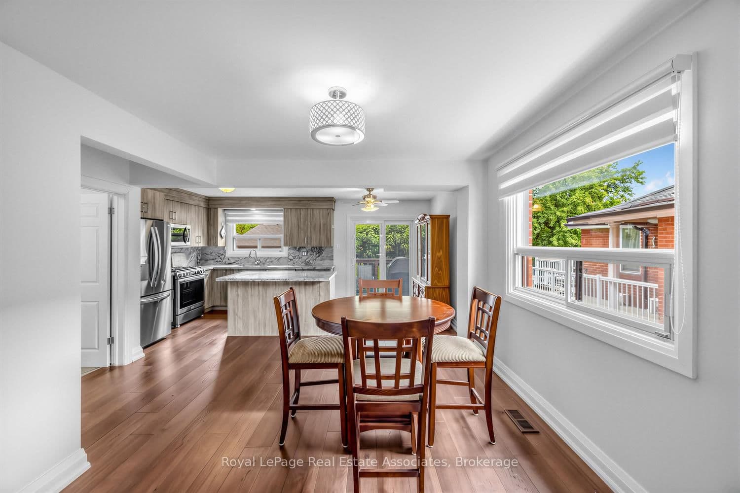 256 John Street thumbnail 9