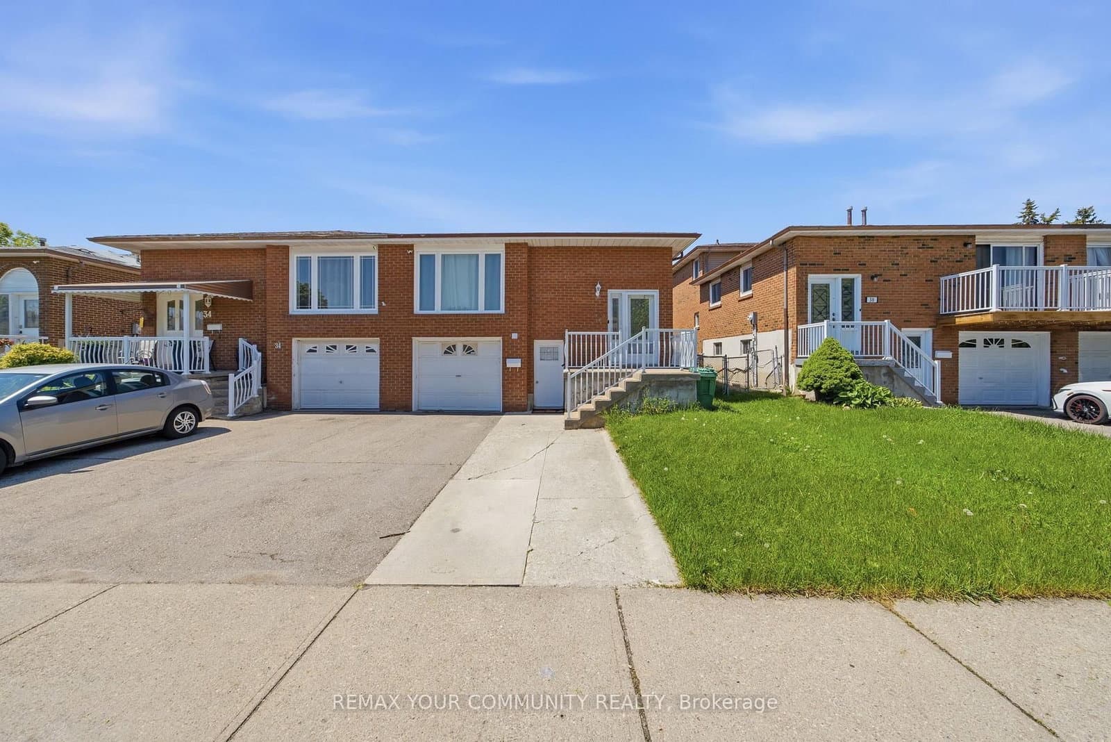 36 Roseville Drive, Unit Upper thumbnail 2