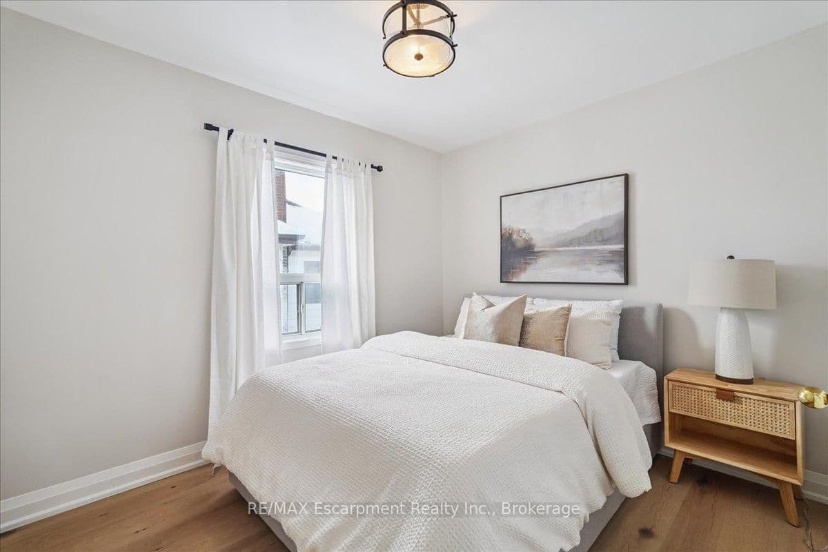135 DEANE Avenue thumbnail 12