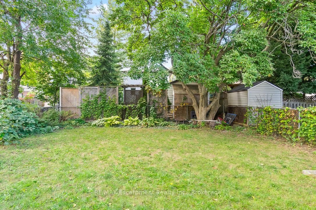 135 DEANE Avenue thumbnail 25