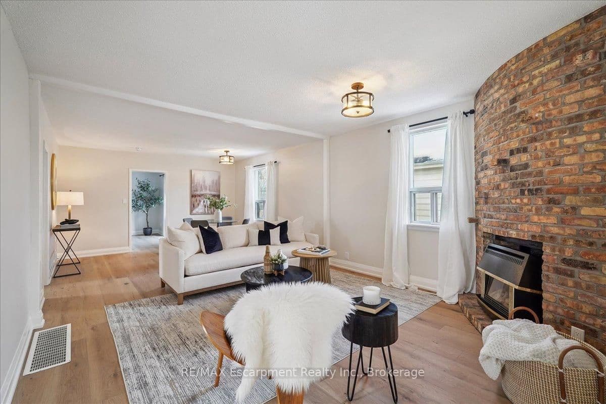 135 DEANE Avenue thumbnail 6