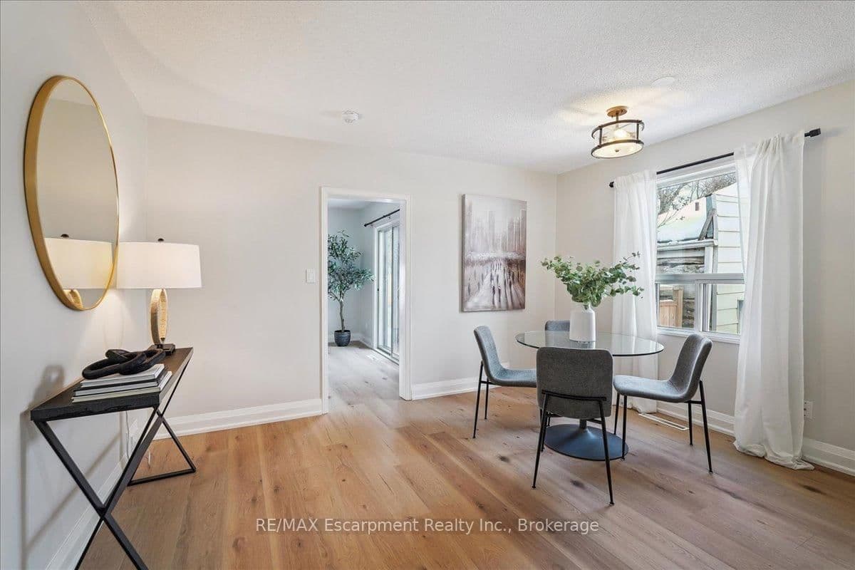 135 DEANE Avenue thumbnail 7