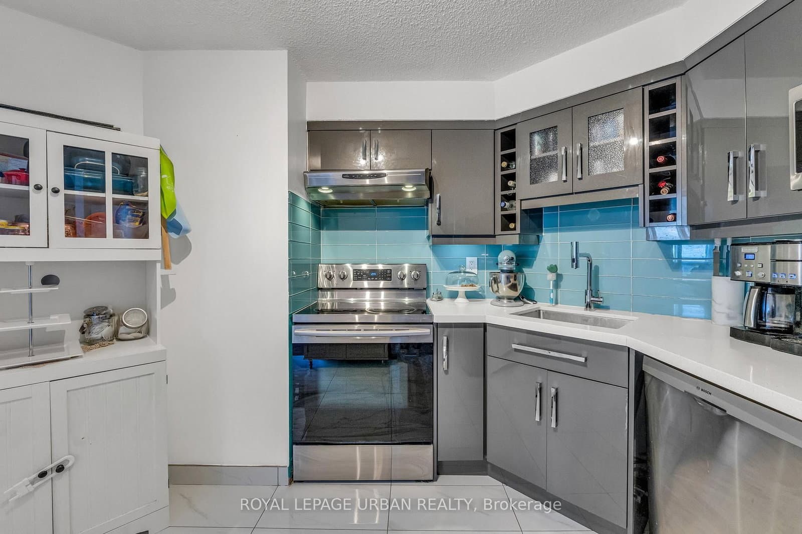 61 Markbrook Lane, Unit 1210 thumbnail 20