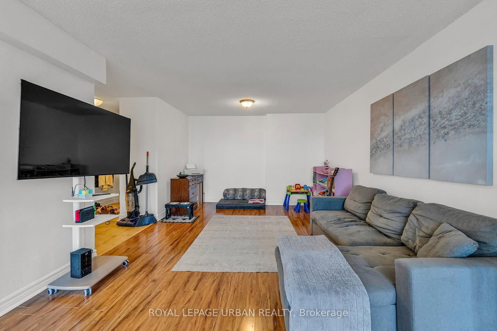61 Markbrook Lane, Unit 1210 thumbnail 8