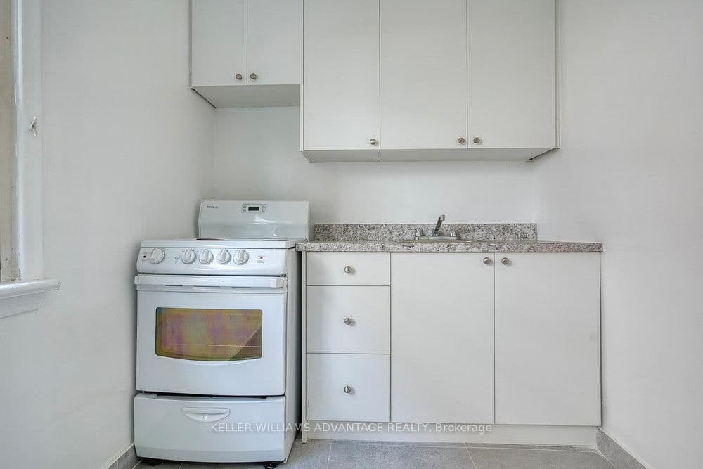 24 Indian Road Crescent thumbnail 8