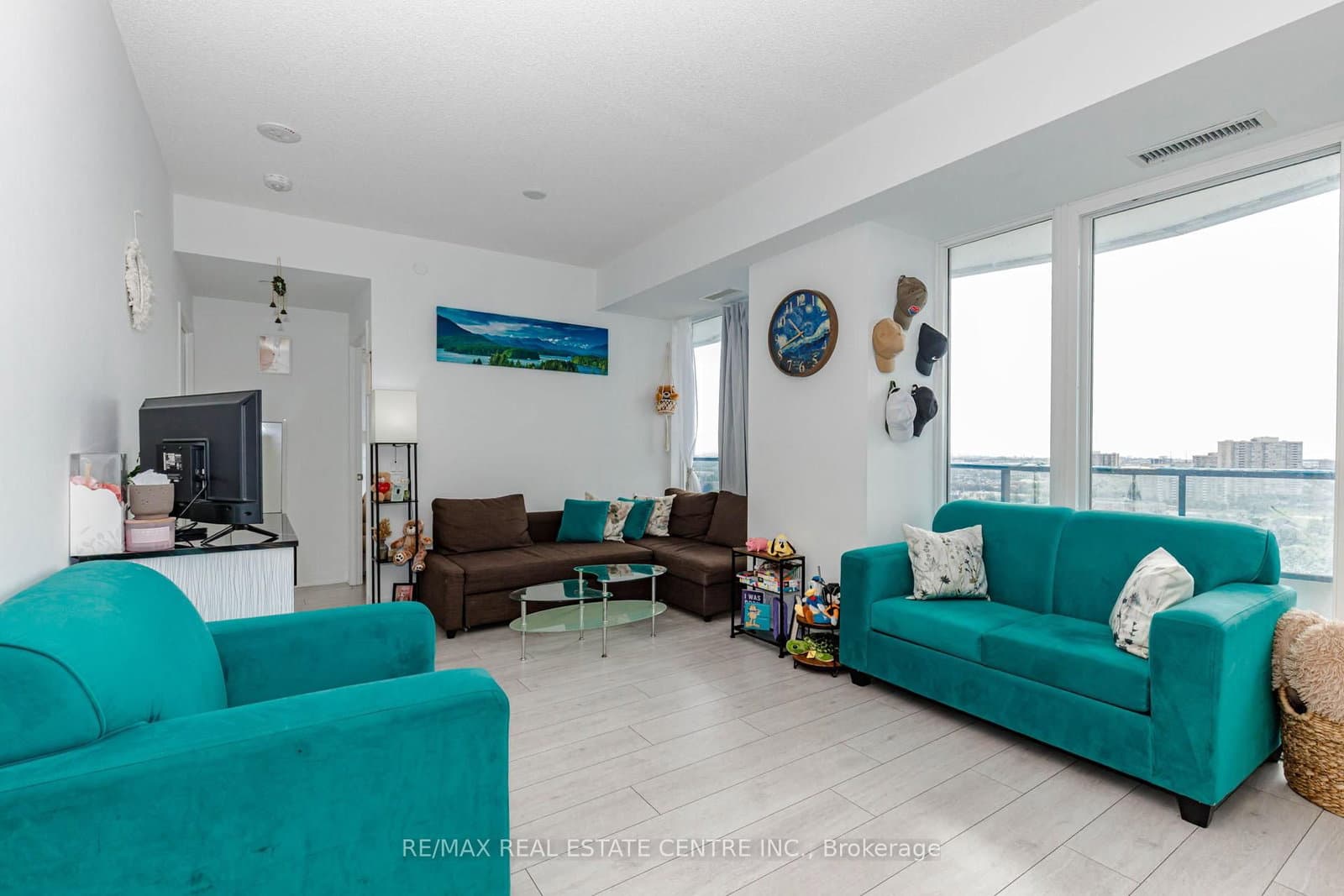 260 Malta Avenue, Unit 1603 thumbnail 13