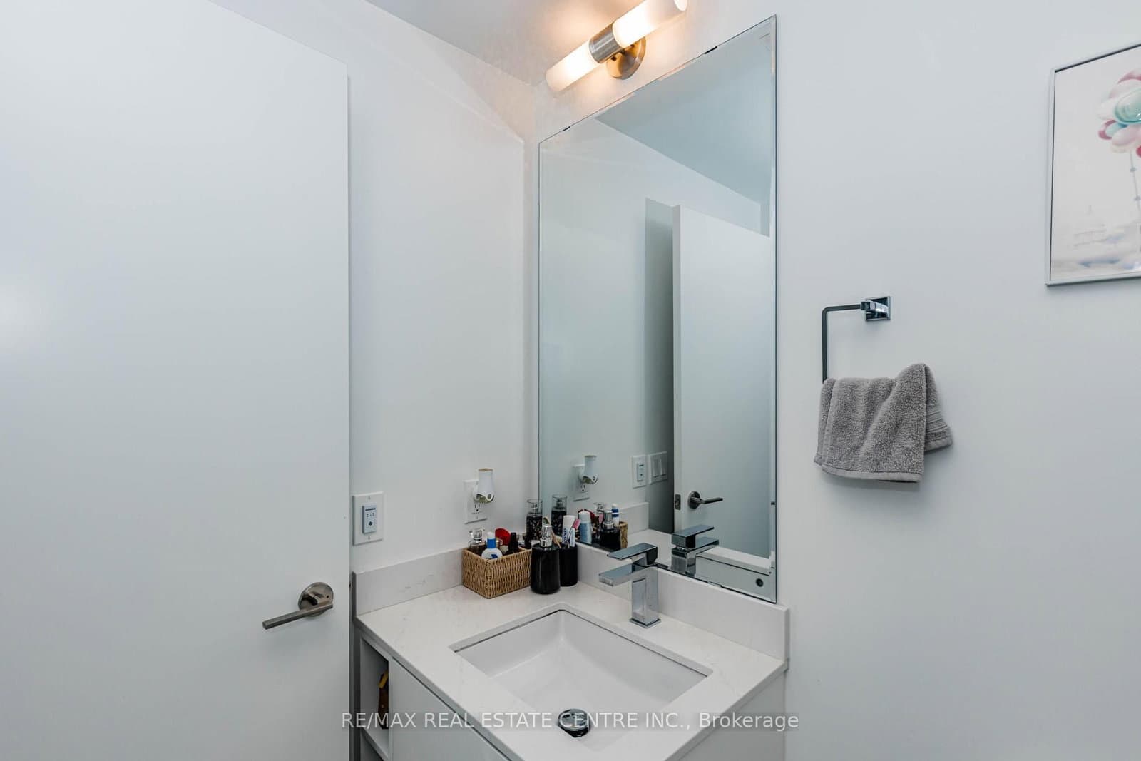 260 Malta Avenue, Unit 1603 thumbnail 20