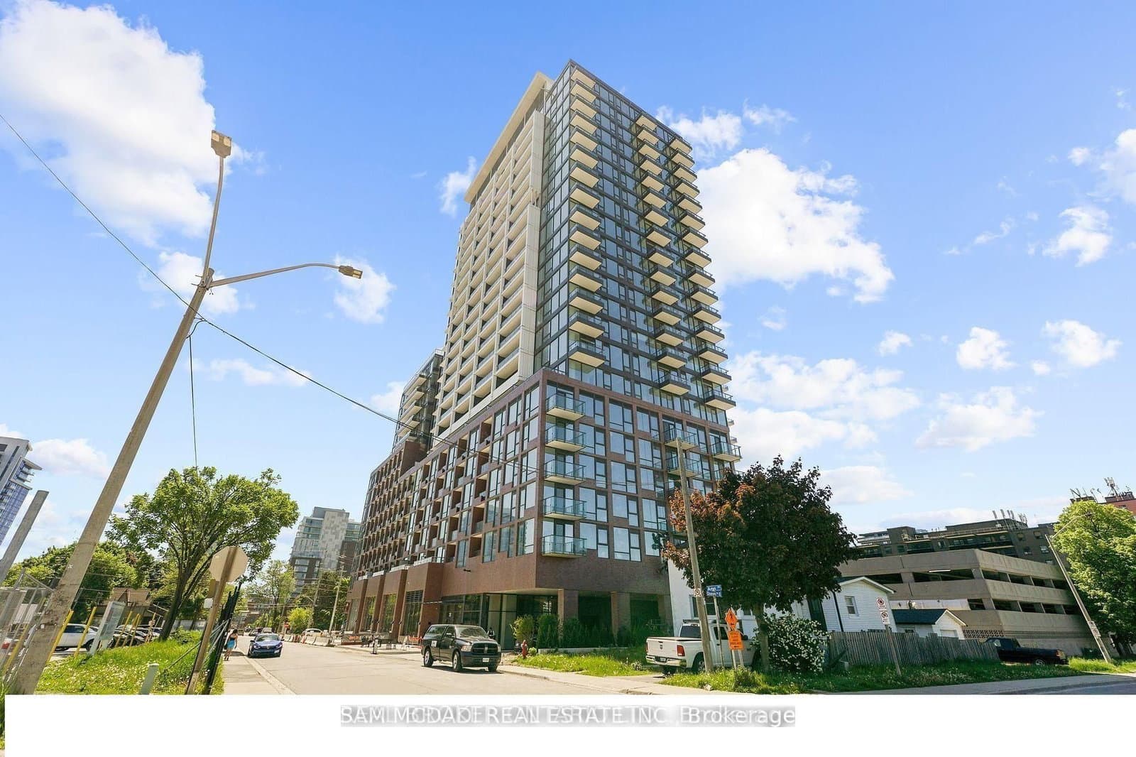 28 Ann Street E, Unit 301 thumbnail 2