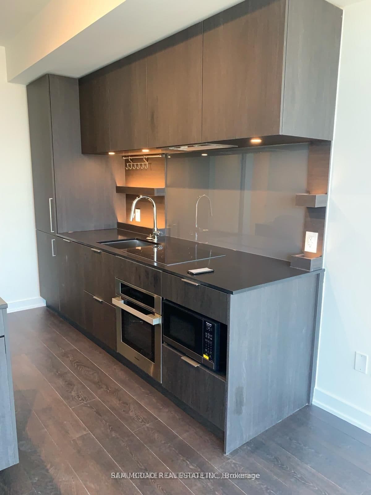 28 Ann Street E, Unit 301 thumbnail 3