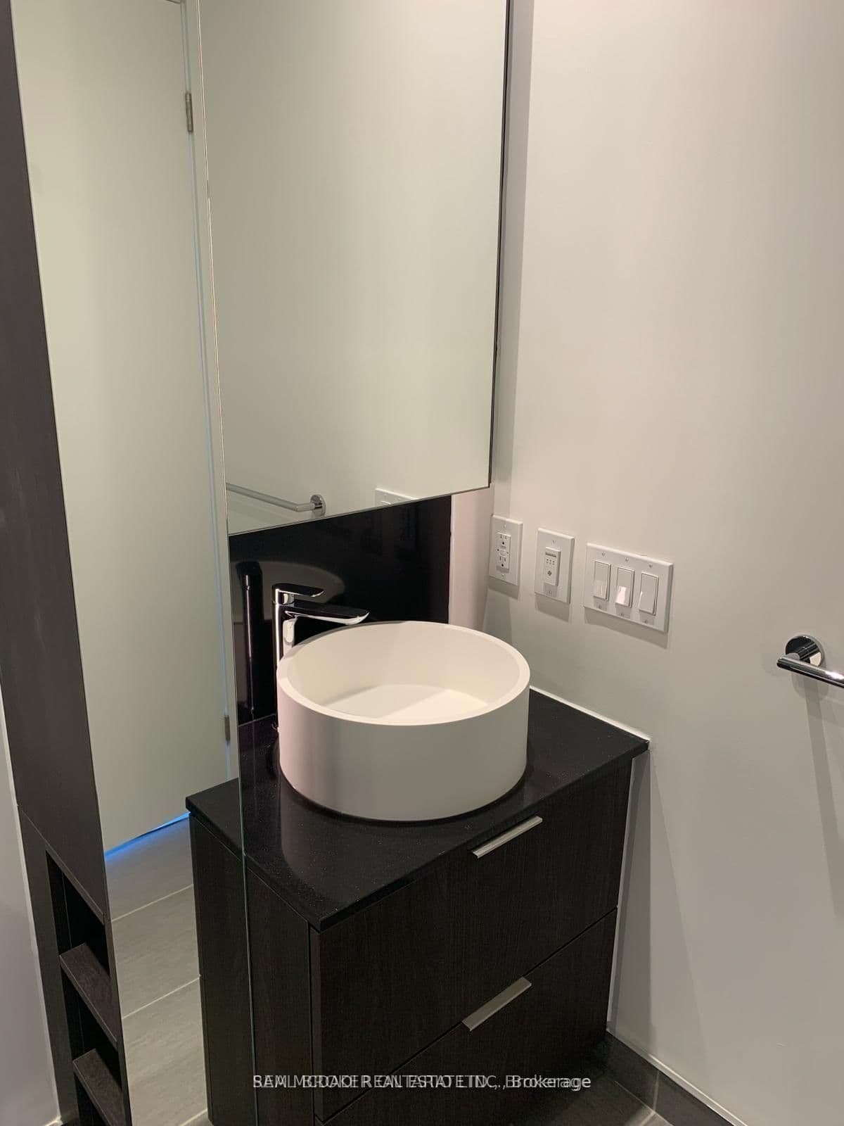 28 Ann Street E, Unit 301 thumbnail 6