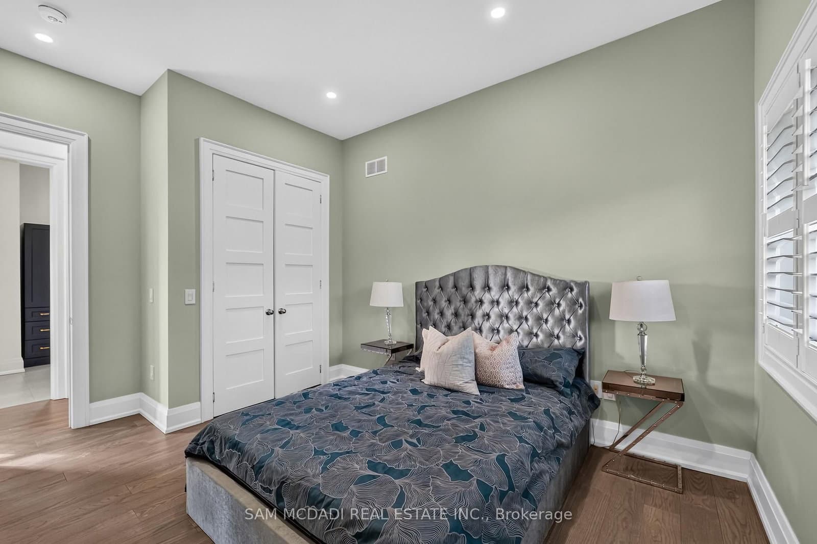 1 Brookside Drive thumbnail 25