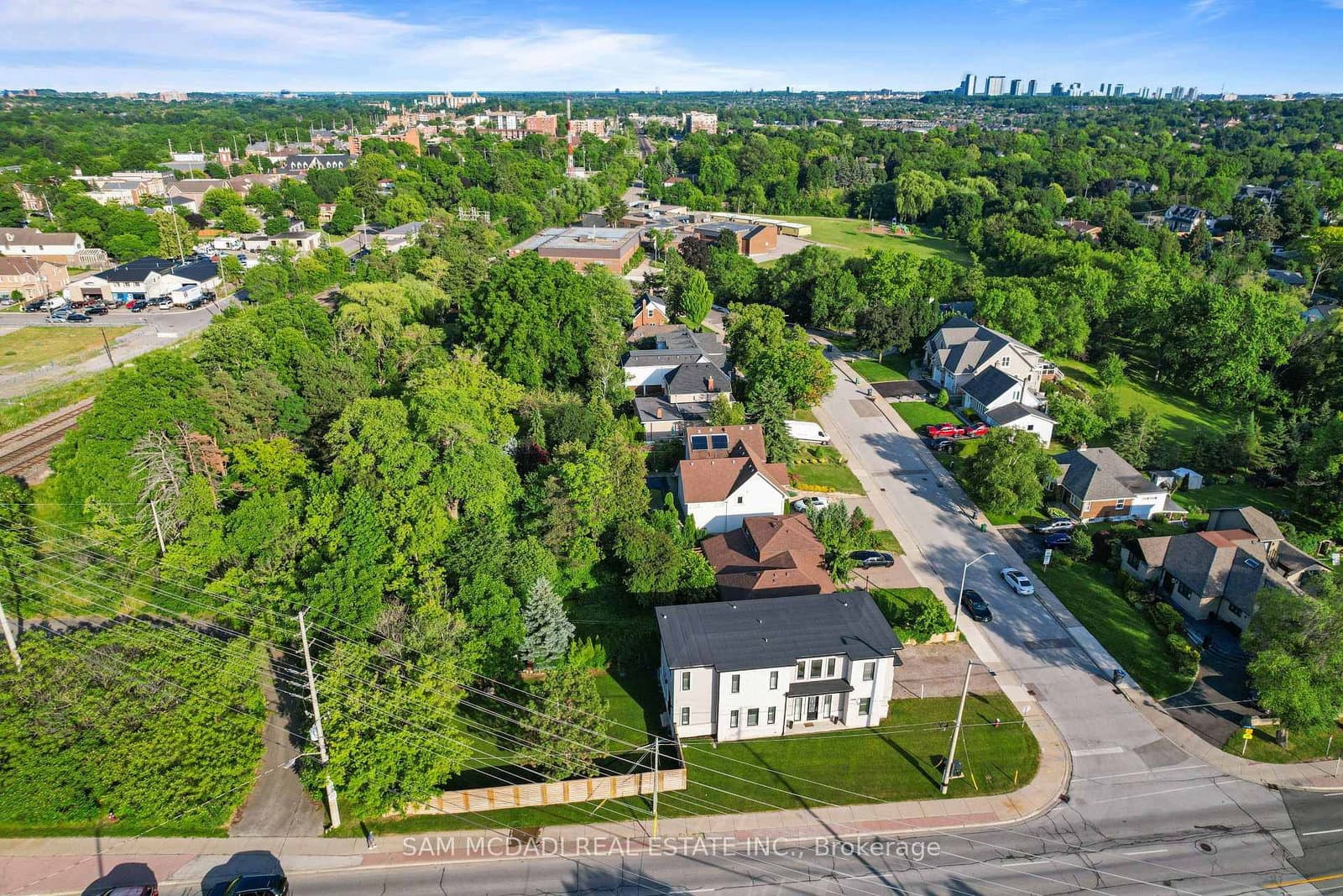 1 Brookside Drive thumbnail 41