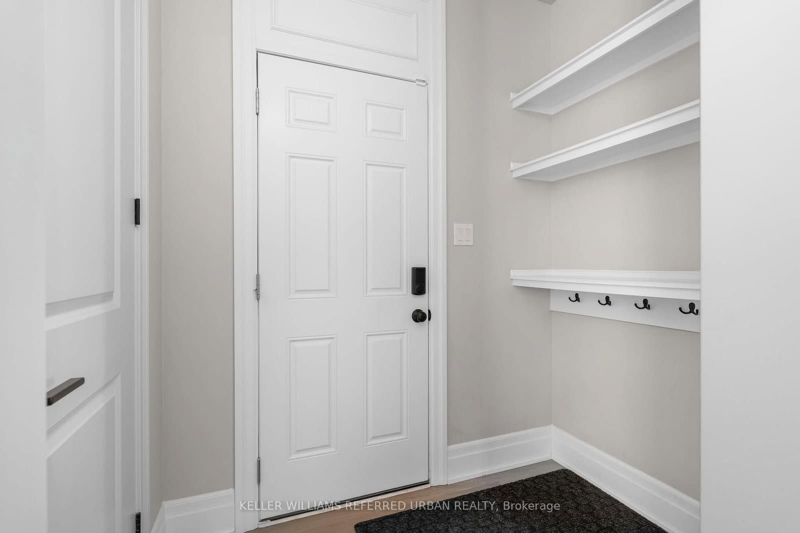 1318 Courtleigh Trail thumbnail 12