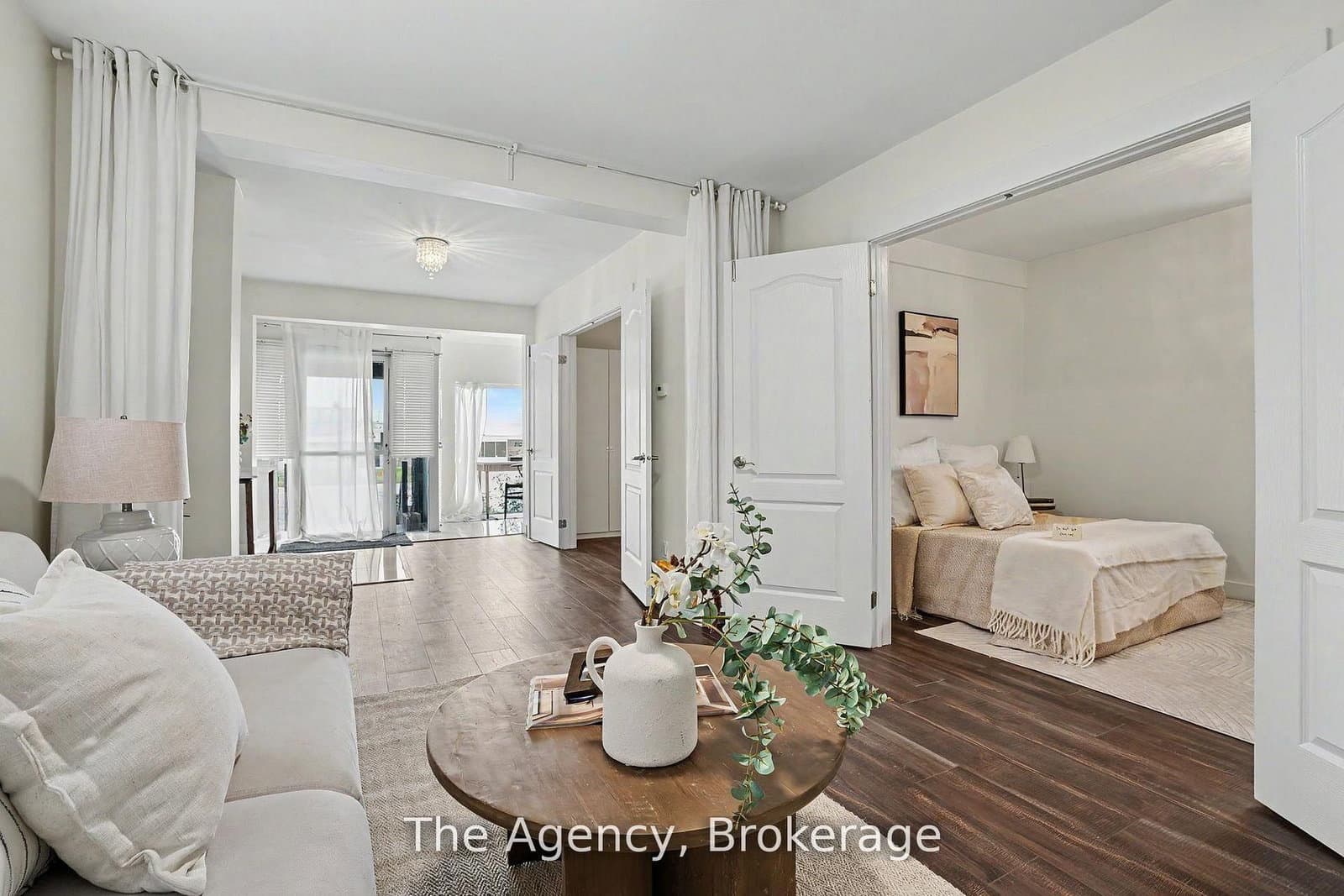 881 Lakeshore Road E thumbnail 10