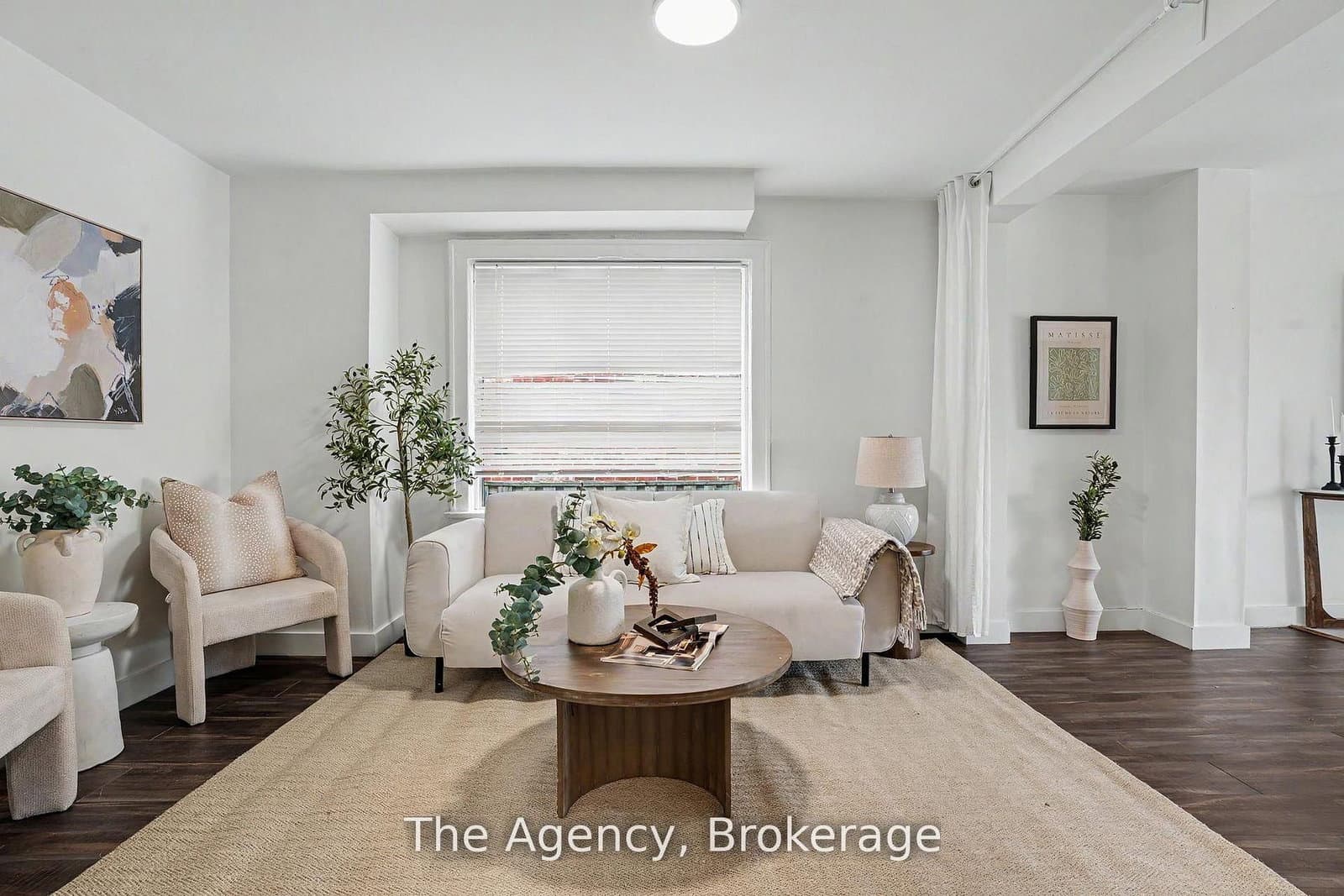 881 Lakeshore Road E thumbnail 4