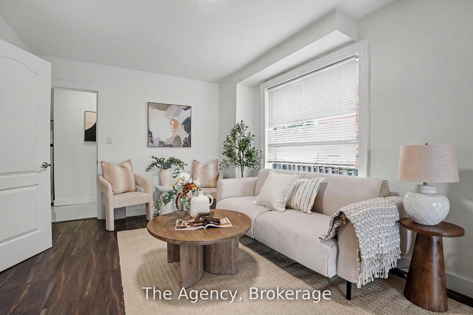 881 Lakeshore Road E thumbnail 8