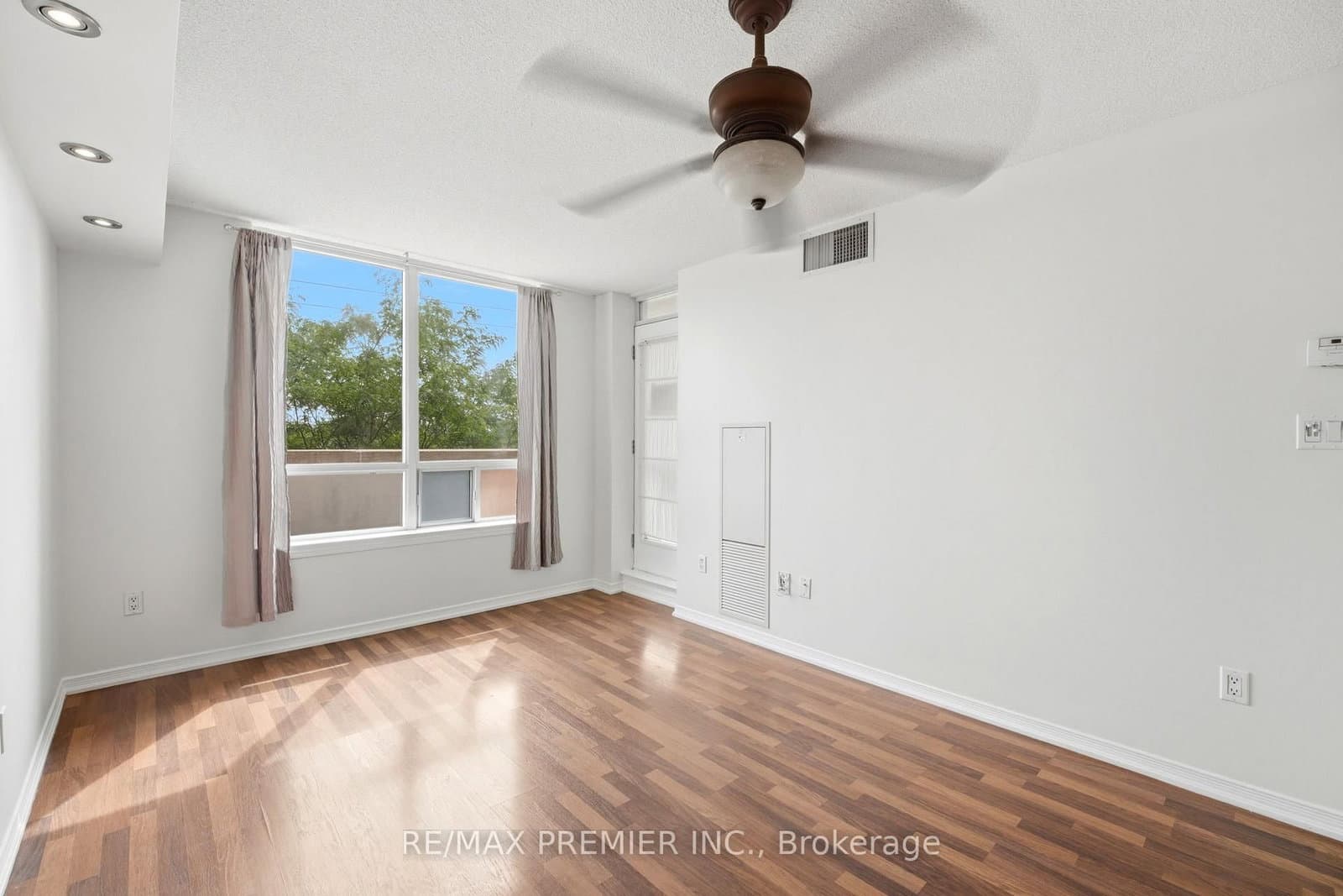 2772 Keele Street, Unit 306 thumbnail 7