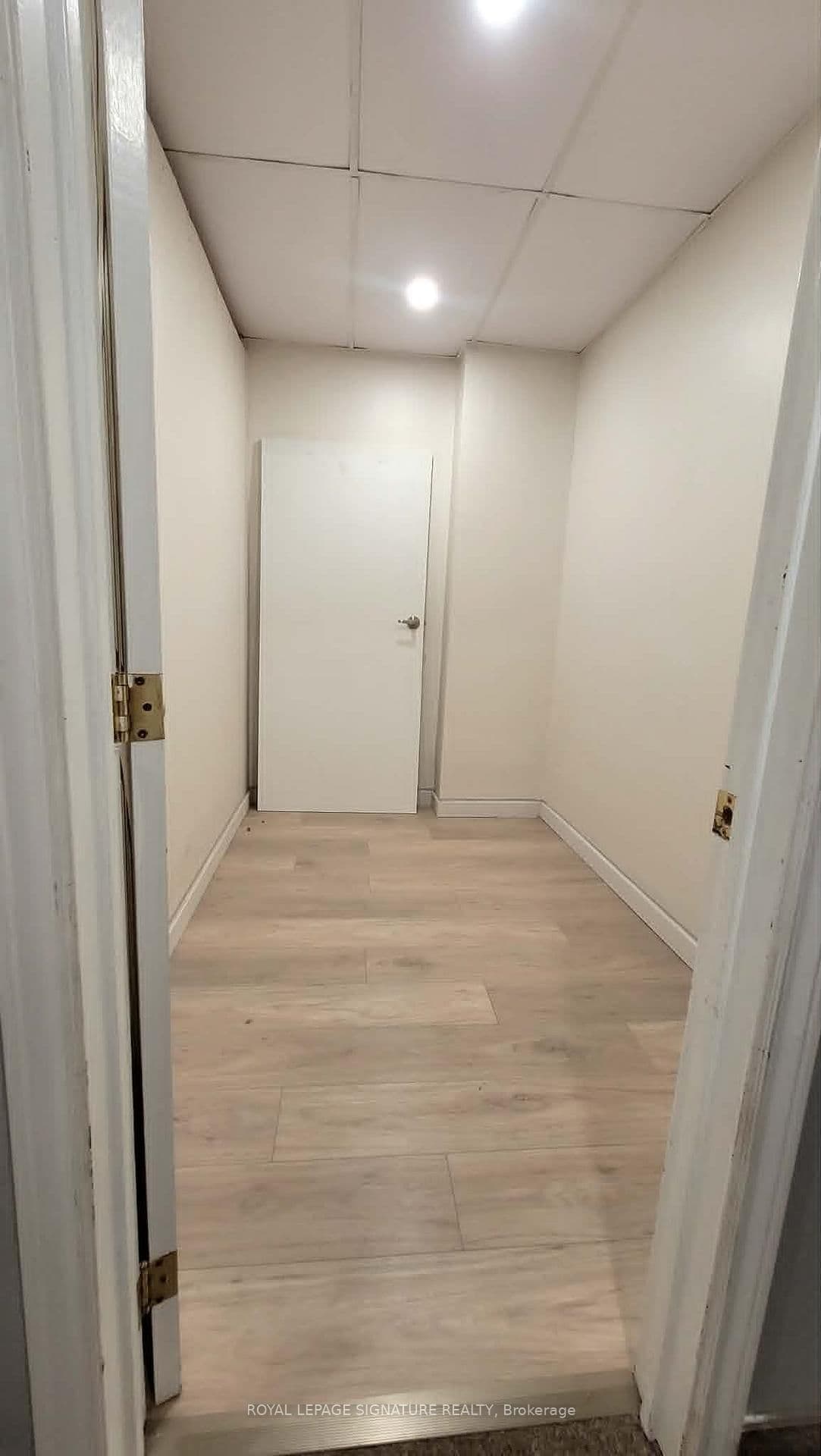 300 Lakeshore Road E, Unit 2 thumbnail 2